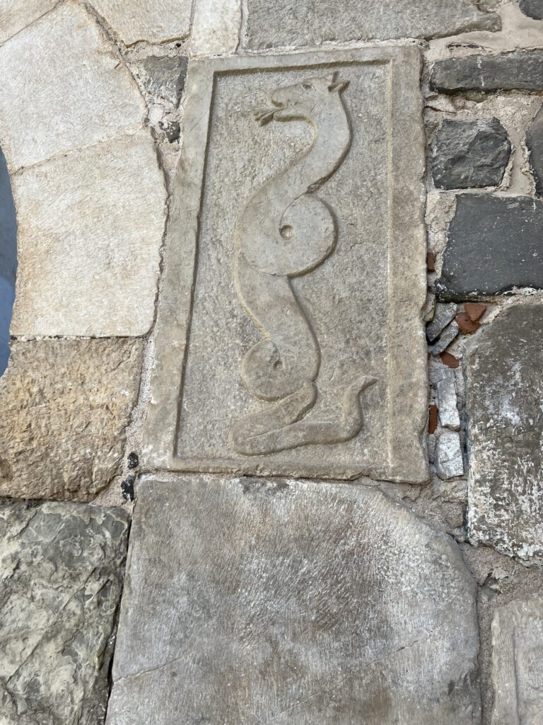 Porta Mamurra - close-up of snake, one of the symbols of Itri.